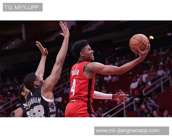 阿利贾阿里纳斯在NCAA第五场比赛中狂砍29分6板展现超强实力 阿利贾阿里纳斯在NCAA第五场比赛中狂砍29分6板展现超强实力