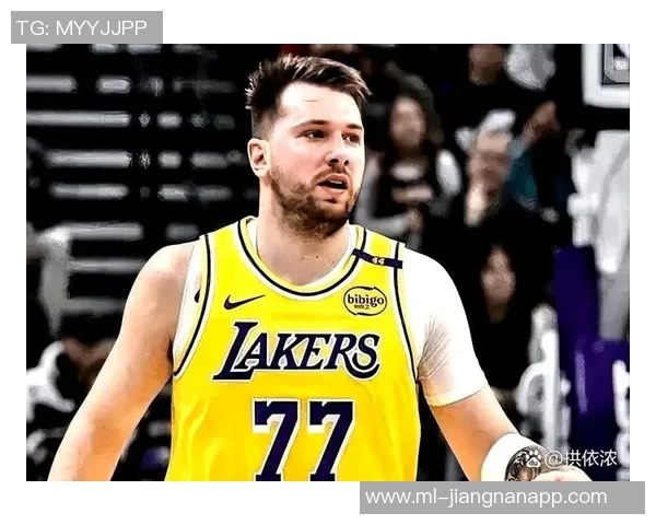 东契奇与里夫斯携手共进展现持球天赋助力湖人未来发展